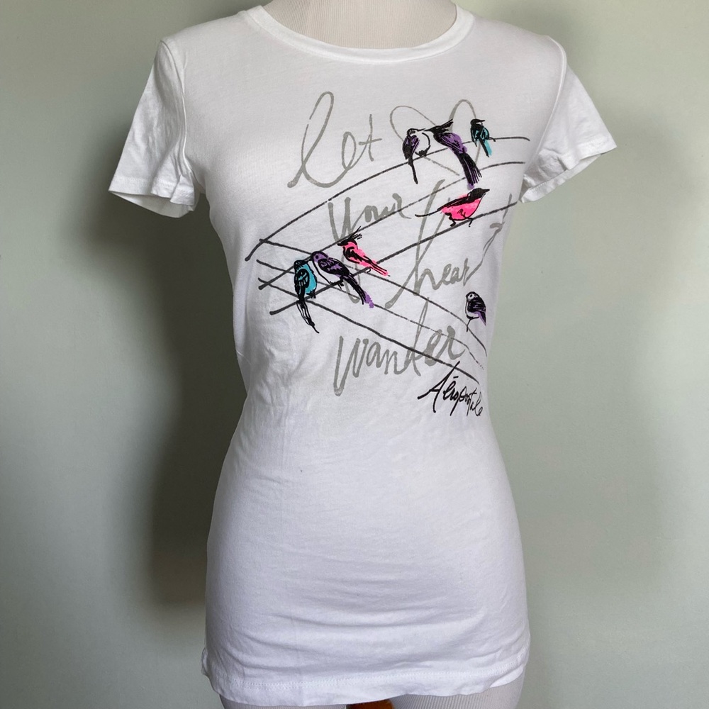 Aeropostale Half-Sleeve Shirt (Let your heart wonder)